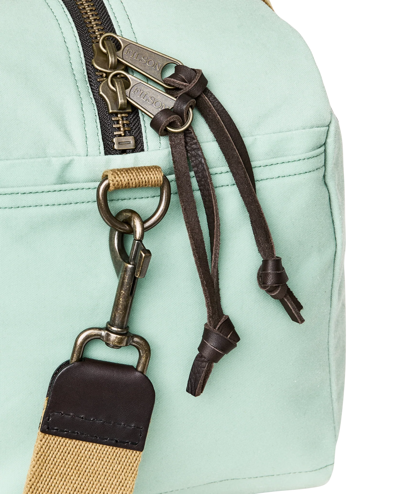 Kleine Blechstoff-Reisetasche