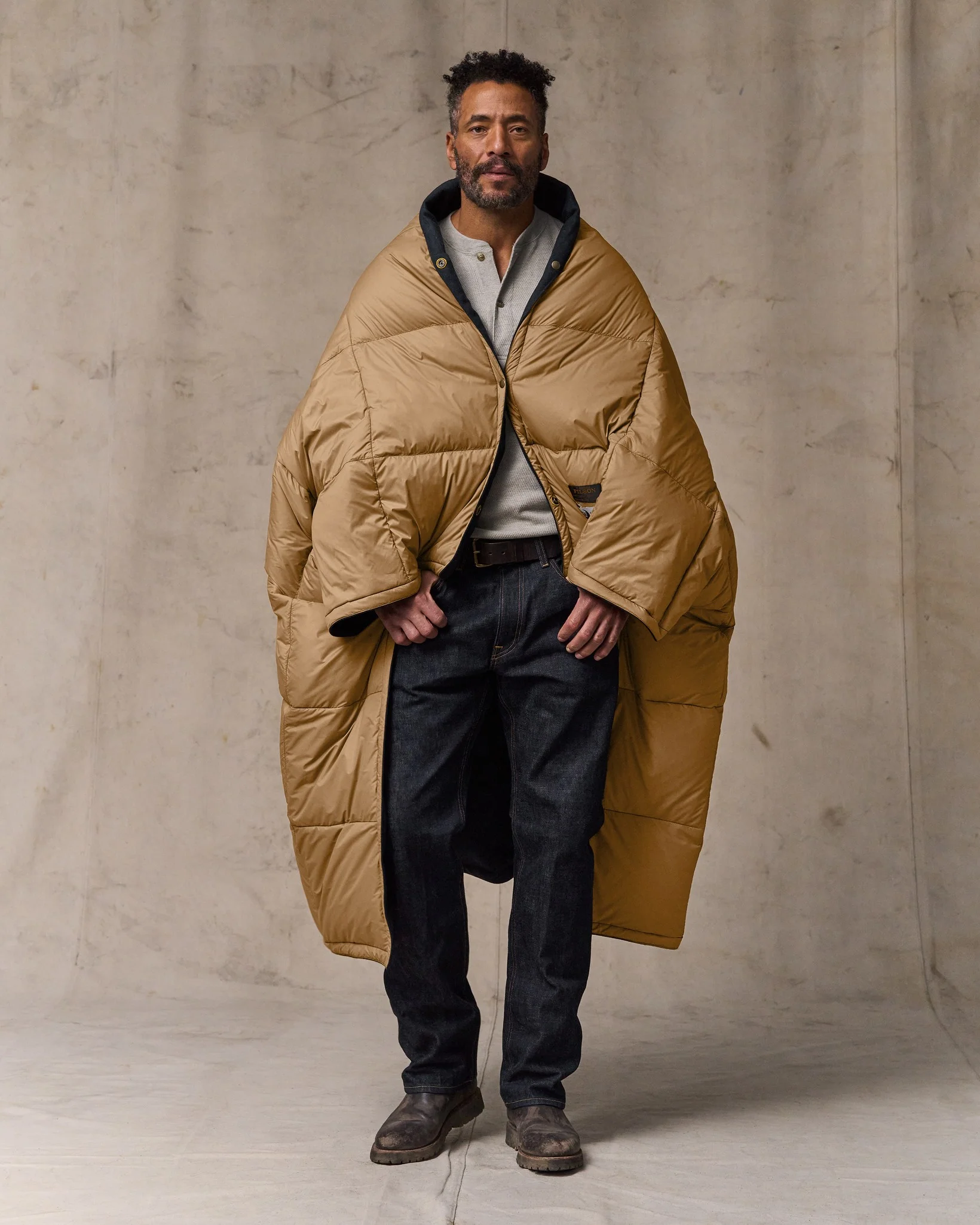 Filson X Crescent Down Works Decke